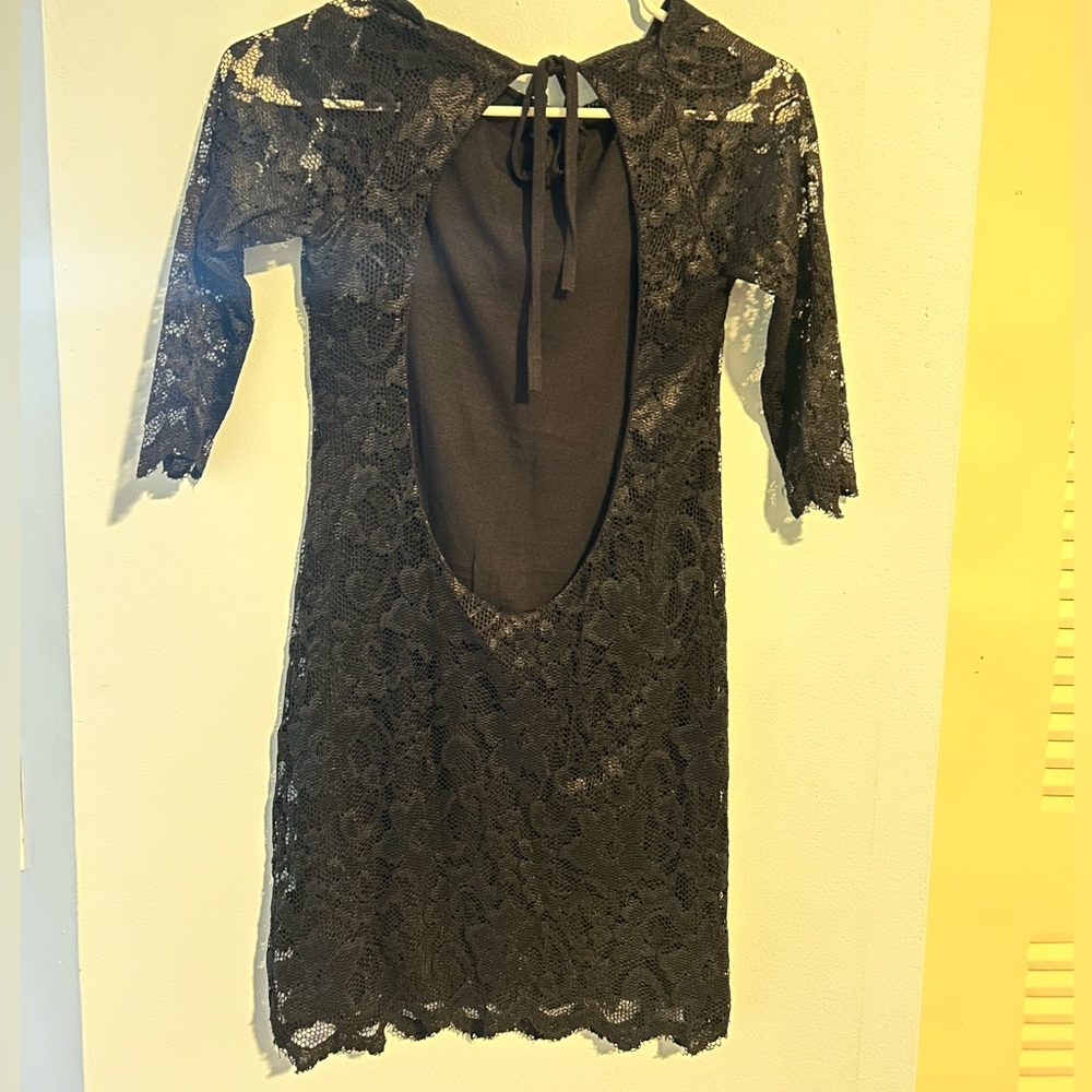 Lace Mini Dress with Open Back - Picture 4 of 5